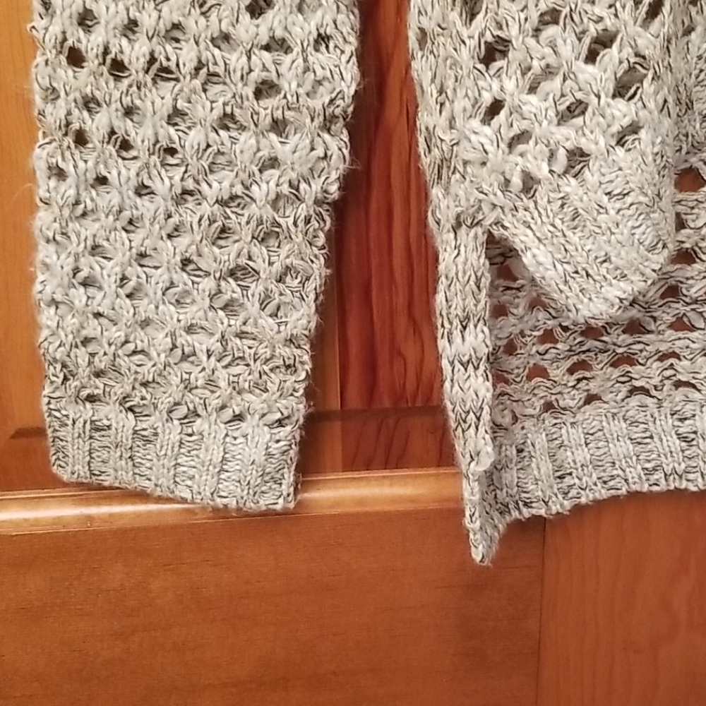 Sweater - Picture 4 of 5